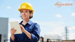 worker using visualogyx app in the field
